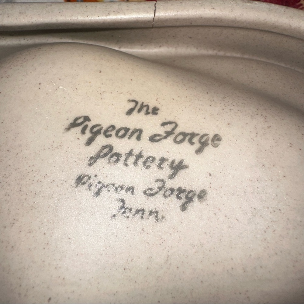Pigeon Forge Pottery TN Trinket Dish Bear Paw Foot Print Tan Green - Picture 4 of 4